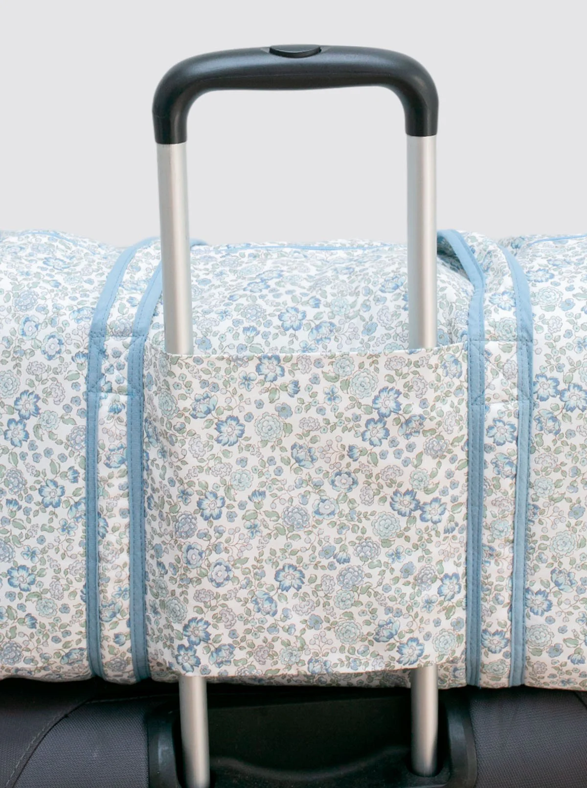 Bolsa de Viaje Flores Nina Azul - Image 3
