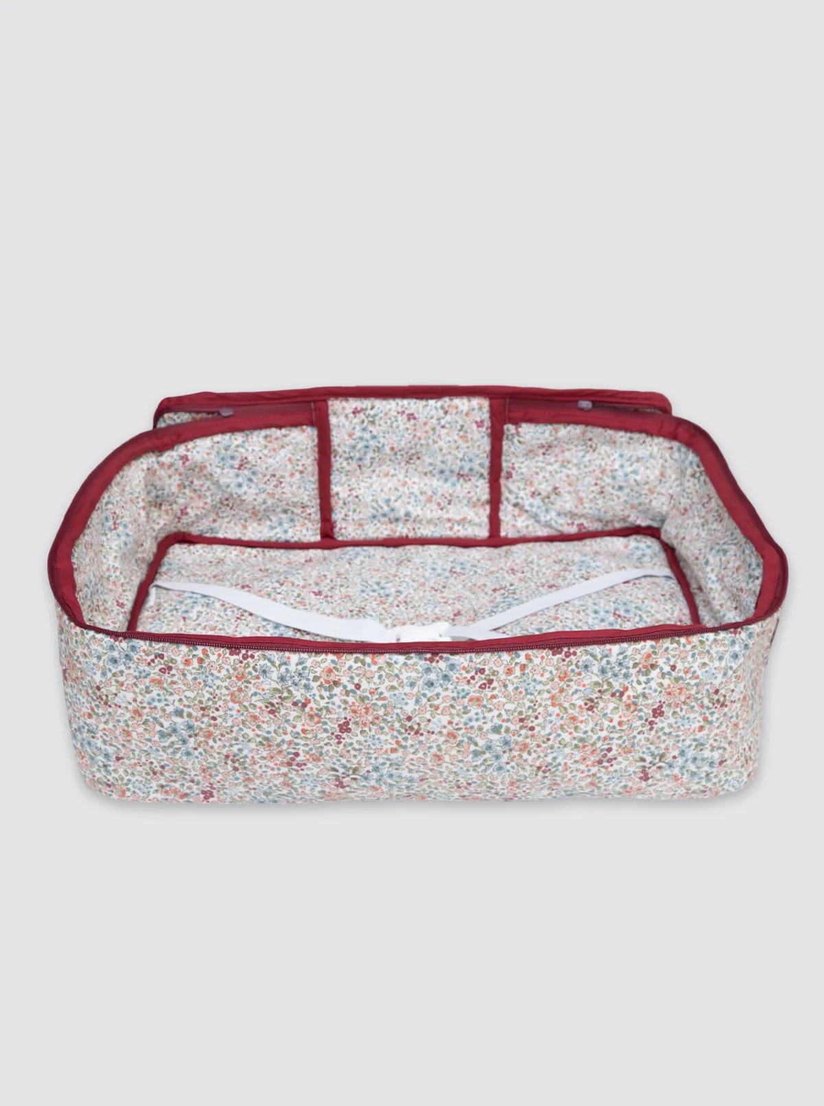 Bolsa Maternal Impermeable Blanca Burdeos - Image 2